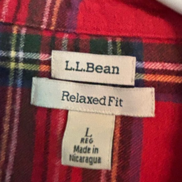 LL Bean relaxed fit flannel button down - Picture 2 of 3